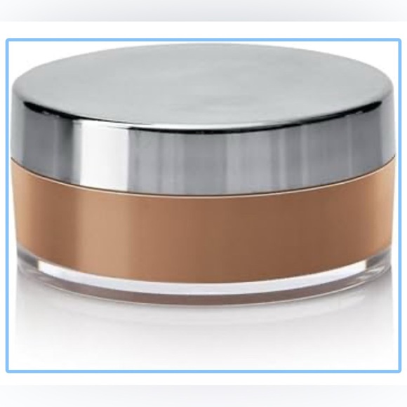 Mary Kay Mineral Powder Foundation (m01) - Picture 1 of 3